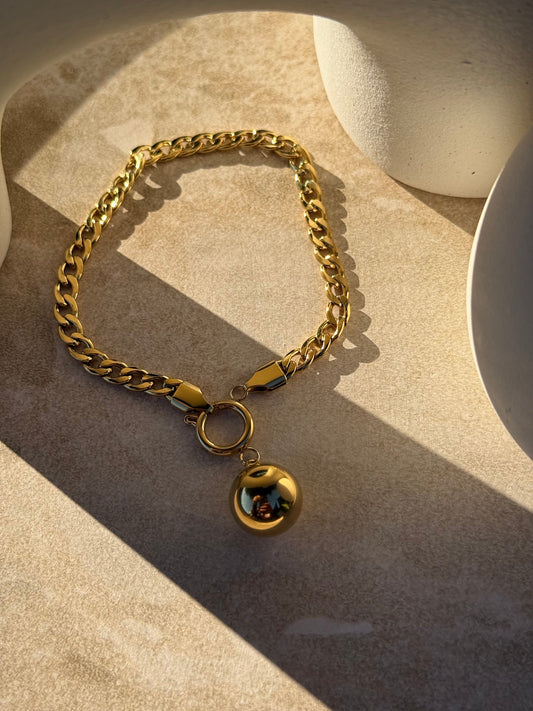 Pōro Toa Gold Bracelet